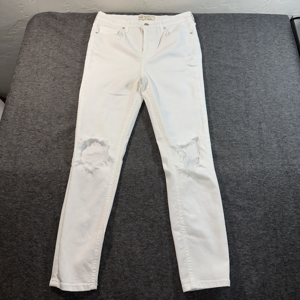 Free People Jeans Womens W 29 R White Denim Low Rise Skinny Ripped Knees Stretch